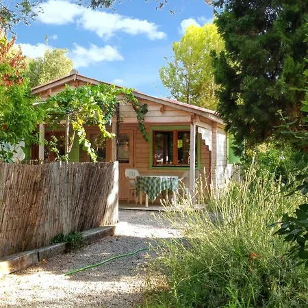 A Avec Jardin Prive Et Barbecue Poussan