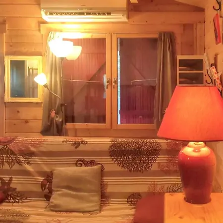 A Avec Jardin Prive Et Barbecue Chalet Poussan